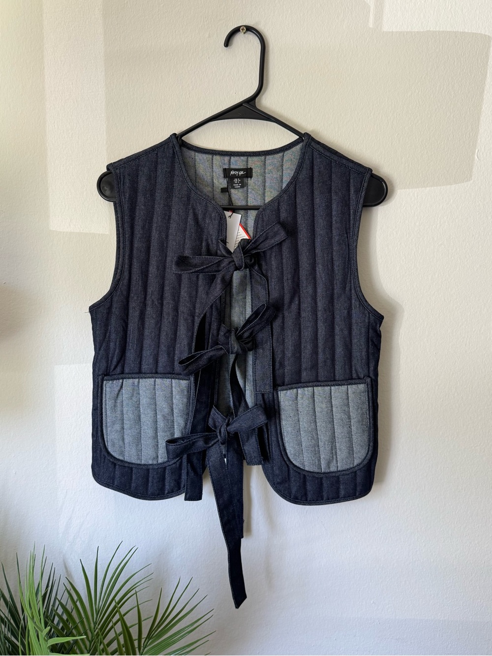 Nasty Gal Tie Front Denim Gilet Womens Vest Size 4 Cotton Rayon Reversible NWT
